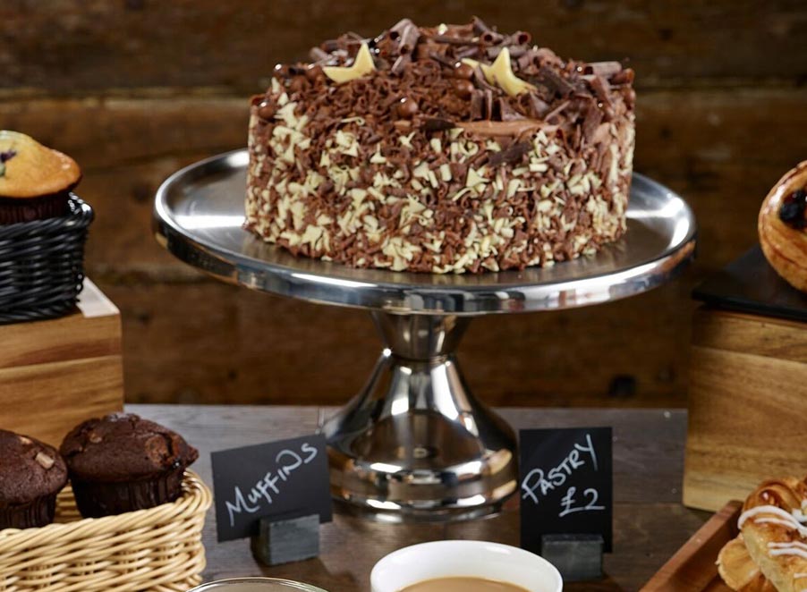 Cake Stands & Covers